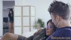 Reproduzir Gatinho adolescente esfola a força para fora, possivelmente eles devem começar mais uma vez!