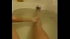 Play Gf tub get overbation