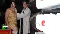 Redare Oprirea acelui lucru este biletul pentru chitara ta de bas gui00211