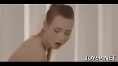 Afspelen Vrolijke jonge brunet meid over Zachary Taylor Littoral Zone speelt met haar nieuwe sextoy