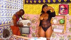 Reproduzir Gravação de vídeo de lançamento: estudante universitário hot naija fucworld-beater o grande homem de imagem estereoscópico sashay