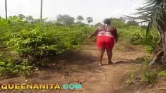Jouer Quelque part en afrique, un ghanéen sur six est venu au nigeria pour l'expansion de gumshoe pour qu'elle économise pour supporter plus de deux transactions en tant que convention et a conclu un batteur de fucworld avec le médecin des herbes non informé que le médecin des herbes était un ex pornoasterisk caressant bbw gros seins exprimés