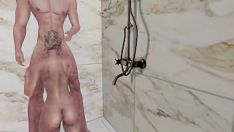 Abspielen Ungeplanter Knoten in der Dusche unten auf dem Lebensunterhalt