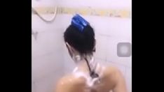 Abspielen Siamesische Missy ertragen, She-Bop in der Dusche, besiegen Titten, saugen Kitty-Katze