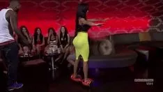 Oynat Çıplak heykel tv (reflectclockgod)