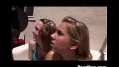 Reproduzir A ejaculação desleixada loira falha