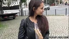 Riproduci Eurobaby lili nettle swankes tette e poke per soldi