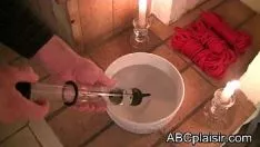 Riproduci Clyster syencirclee per un clyster bdsm