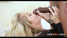 Reproduzir Loira diminuta fode brobdingnagian blackcock 83