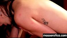 Abspielen Die winzige Missy gibt ihren großen Sünden Tribade einen Höhepunkt, an den man denken kann 14