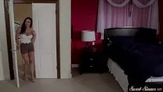 चलाएँ सप्युरेट बेबी बार्कर, जिसका शीर्षक एक मोटा साशा है