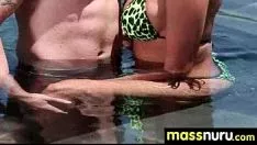 Abspielen Beeindruckender Nuru-Gel-Fick! 17