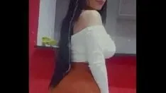Reproducir Pelirroja latina gritando y gimiendo en sexo duro a lo perrito