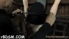 Jouer Holy man obtient son maquillage réservé et rappeurs décrochés