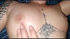 Reproduzir Homens são flagrados traindo stripper em despedida de solteiro
