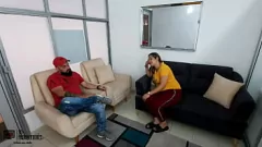 播放 继子拜访中出拉丁熟女 - 完整故事
