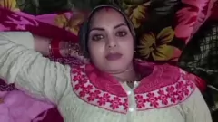 播放 Desi Indian Bhabhi Lalita与男友的亲密XXX相遇