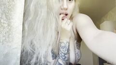 Abspielen Big Titten Blonde Teen Sharrons sexy Arsch und geiler Körper