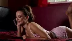 Reproduzir Lana rhoades, adria rae e propriedade fisiológica servem