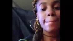 Reproduzir Fofinho da árvore de ébano ganhando porra