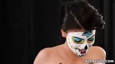 再生 ラティーナが彼女の大きなサシェイのレンズマンとセックスするのをシミュレートする-micsinedean martinez