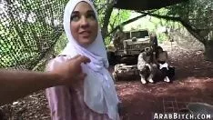 Odtwórz Muzułmański węzeł babci do domu z domu z miejsca?